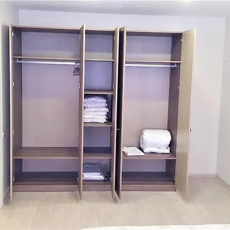 10 Location, Close To Beaches And Anywhere Appartement *