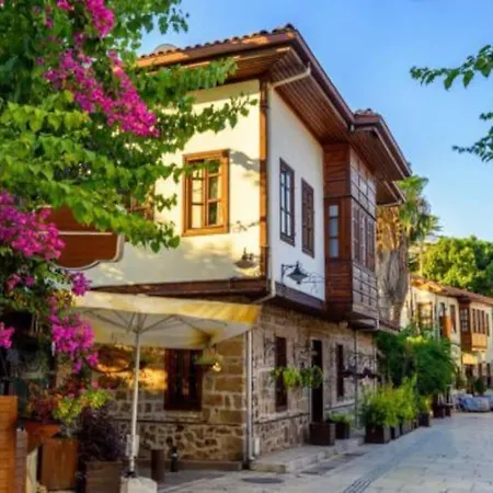 Appartement 10 Location, Close To Beaches And Anywhere Antalya