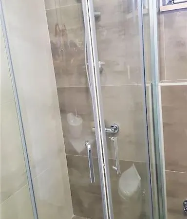 10 Location, Close To Beaches And Anywhere דירה אנטליה